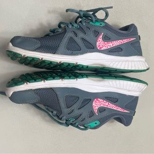 Nike Revolution 2 Tennis Shoes